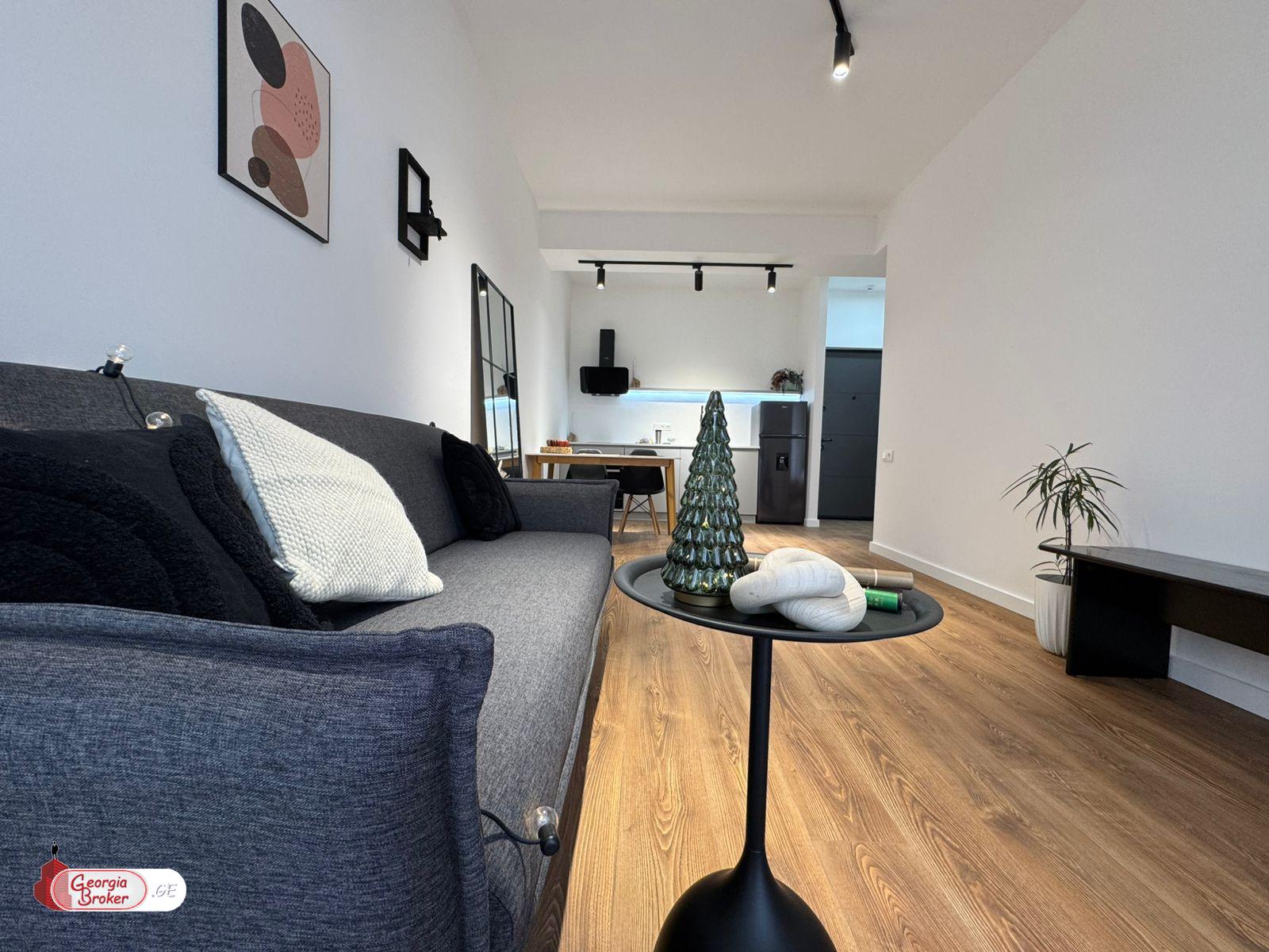 იყიდება ახალი გარემონტებული 2 ოთახიანი ბინა